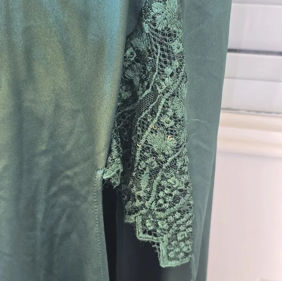 B Darlin Juniors' Corset Formal Lace Satin Gown Sz 13/14 (Women Sz 10) Green - Picture 8 of 15